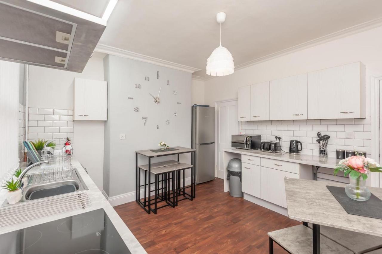 הוילה Leeds 4-Bed House - Sleeps 9 Free Parking & Wifi מראה חיצוני תמונה